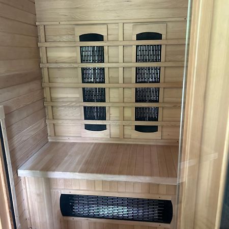 1Lochness Glam Lodges Inverness Extérieur photo