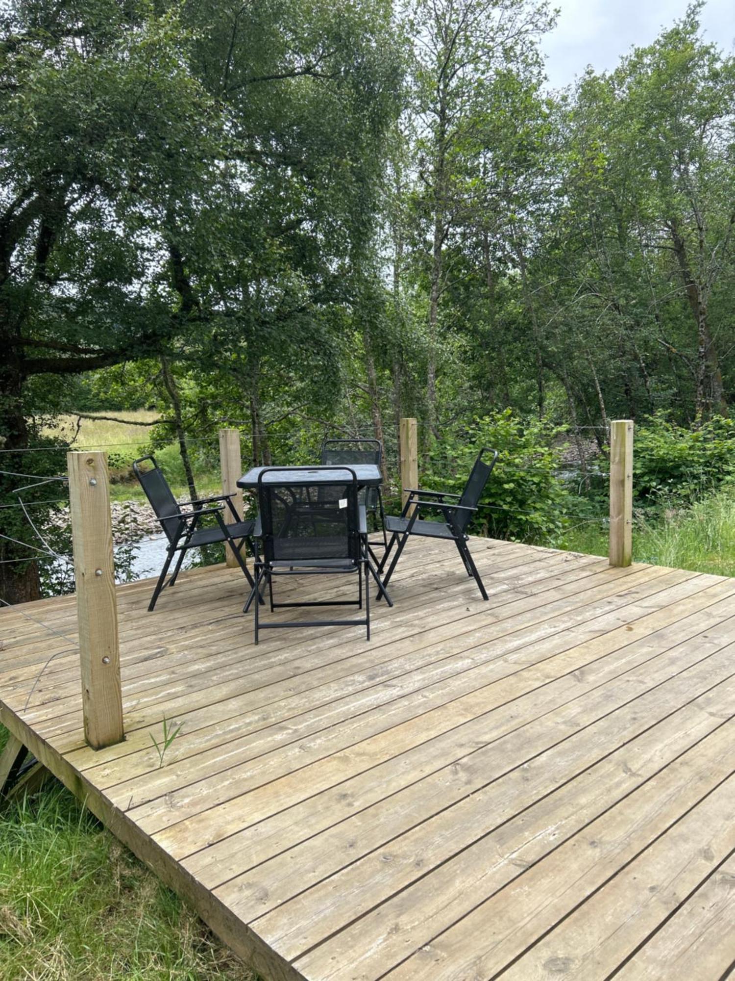 1Lochness Glam Lodges Inverness Extérieur photo