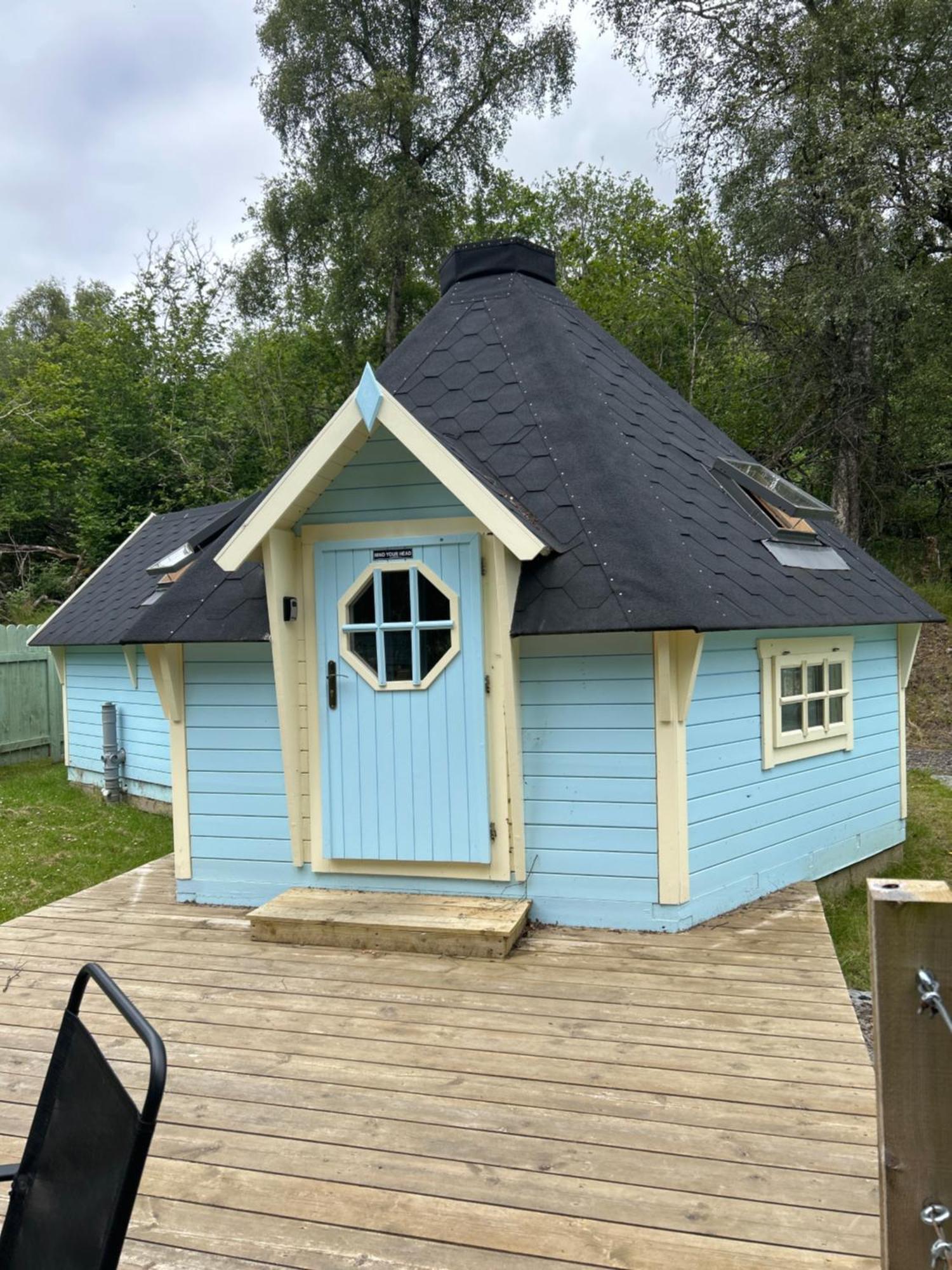 1Lochness Glam Lodges Inverness Extérieur photo