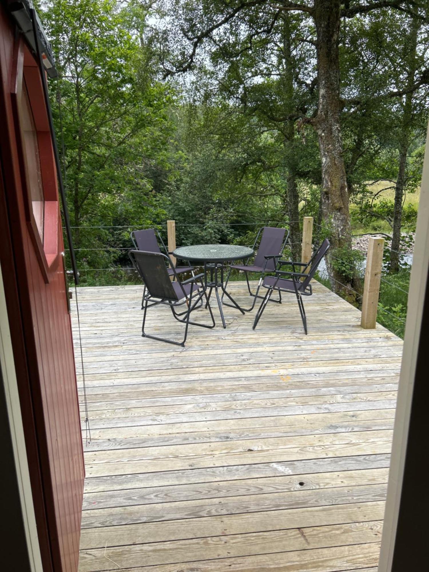 1Lochness Glam Lodges Inverness Extérieur photo